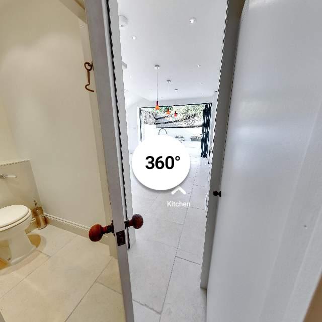 Winkworth Ethelden Road Rear Hallway