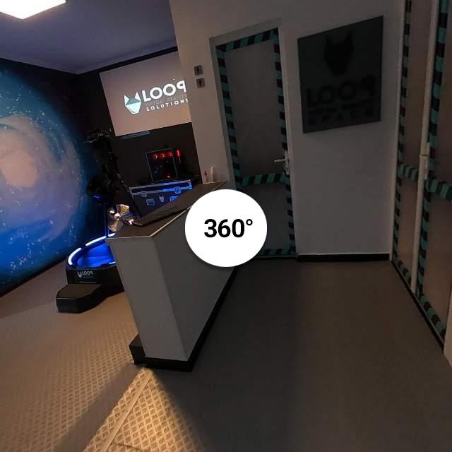 Loop Virtual Reality Space www.vrsolutions.tech loop@vrsolutions.tech