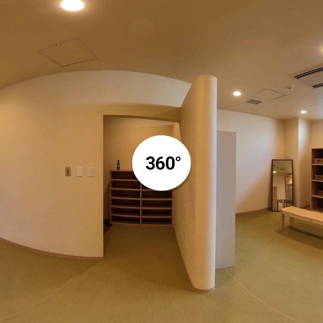 Male Onsen Changing Room